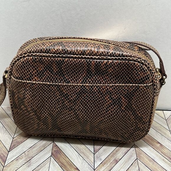 GILI Leather Snakeskin Embossed Crossbody Metallic Trim - Picture 3 of 13